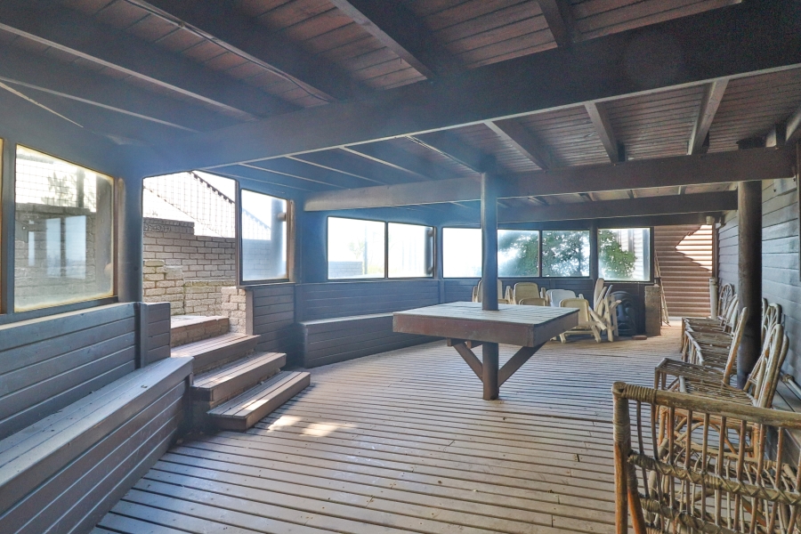 10 Bedroom Property for Sale in Dana Bay Western Cape